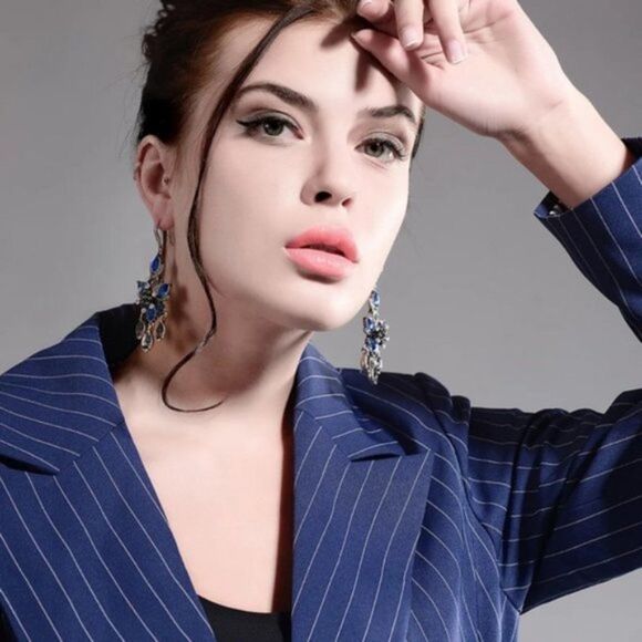 Blue Crystal Flower Silver Vintage Hook Dangle Statement Earrings - Picture 4 of 10